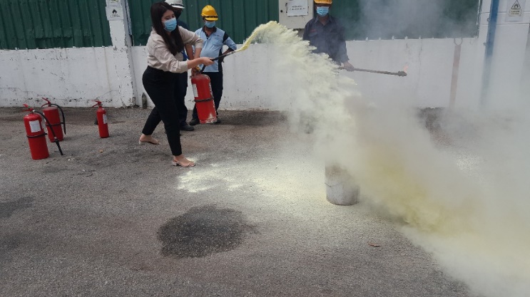 Training Fire Fighting dan Spillage on Chemstationasia Malaysia